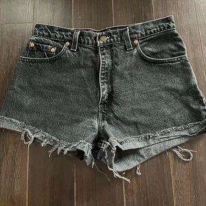 LEVIS Denim 550 relaxed mid/high-rise fit short (red tag)